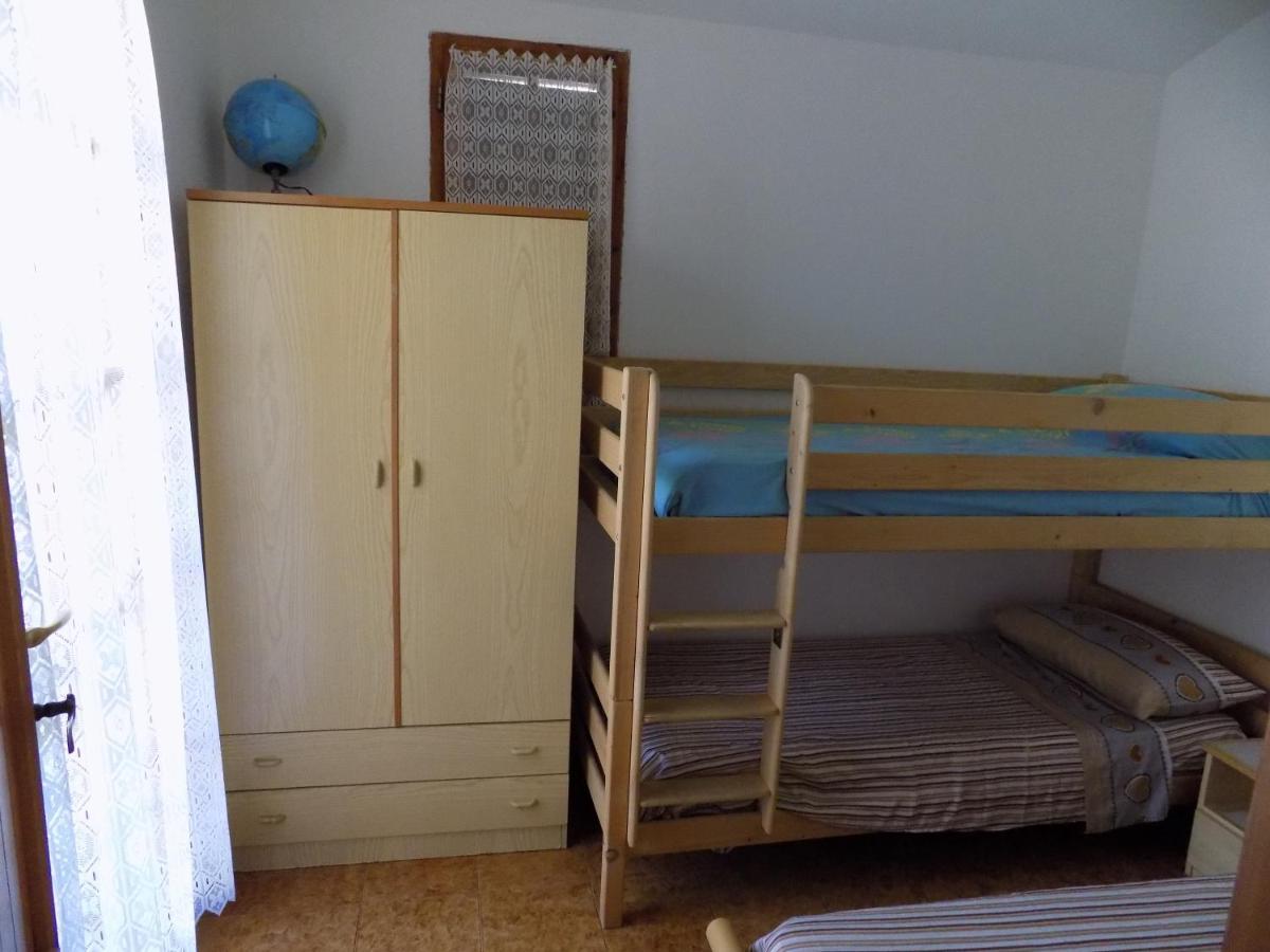 Casa Vacanze Gardenia Соланас Екстер'єр фото