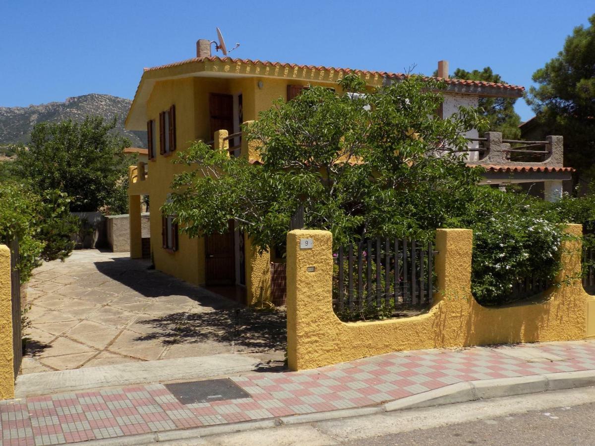 Casa Vacanze Gardenia Соланас Екстер'єр фото